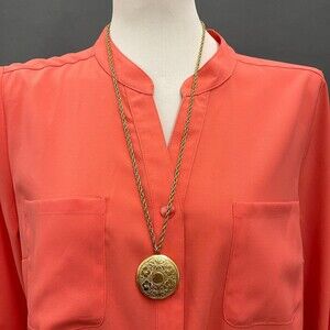 Gold-tone Chain Floral Pendant Locket Women's Fashion Necklace